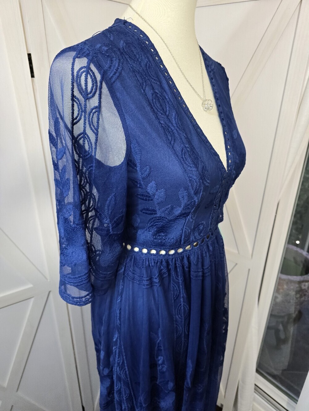 Southern Fried Chics Blue Floral Lace Boho V-Neckline Maxi Dress (NWT) - Picture 4 of 12